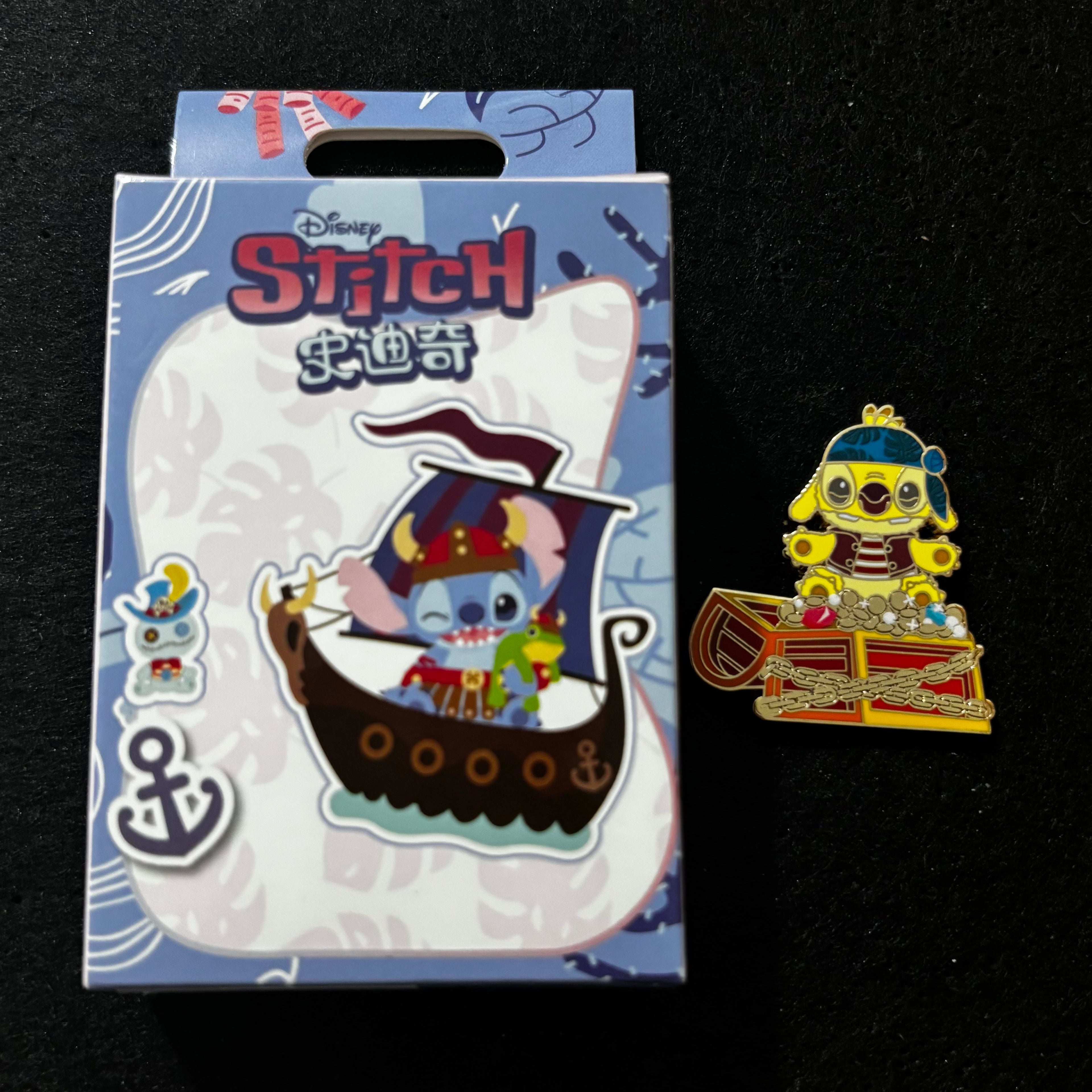 SHDL – Stitch & Cousins Pirate Mystery Pin Blind Box | 2026 Shanghai | 1 Random Pin