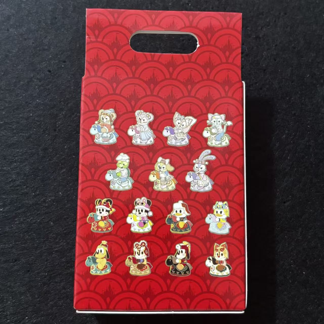 SHDL – 2026 Lunar New Year Year of the Horse Mystery Pin Blind Box | Mickey, Minnie & Duffy and Friends | 1 Random Pin