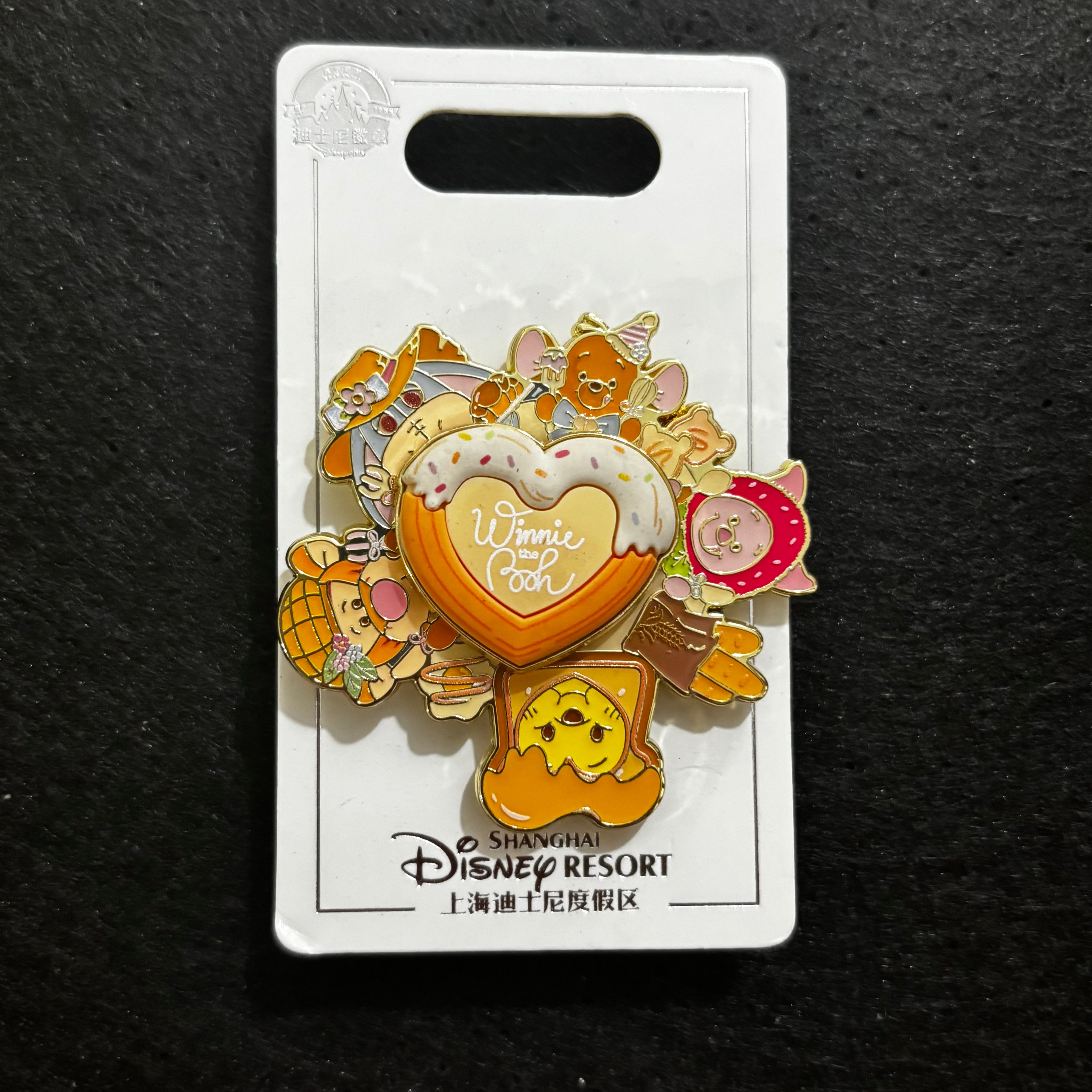 SHDL - Winnie the Pooh & Friends Honey Heart Celebration Spinner Pin